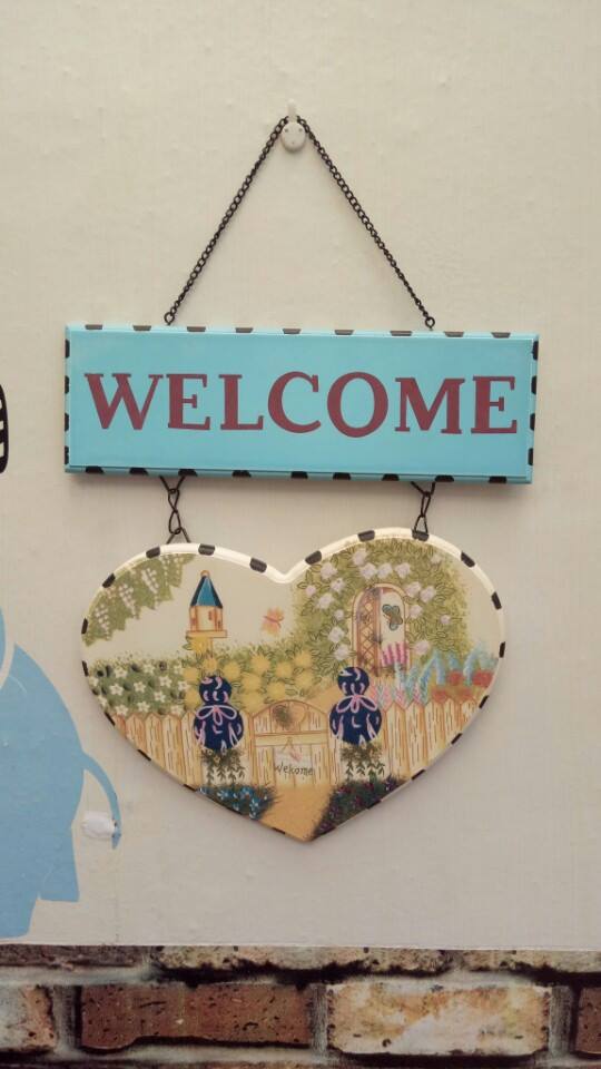 Bảng welcome lâu đài